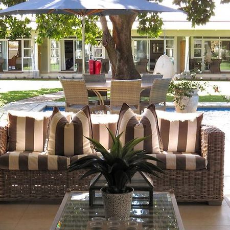 Highlands House Hotell Harare Exteriör bild
