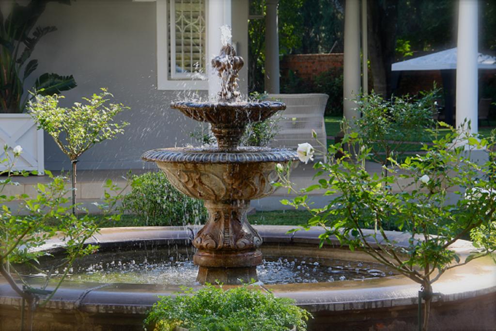 Highlands House Hotell Harare Exteriör bild