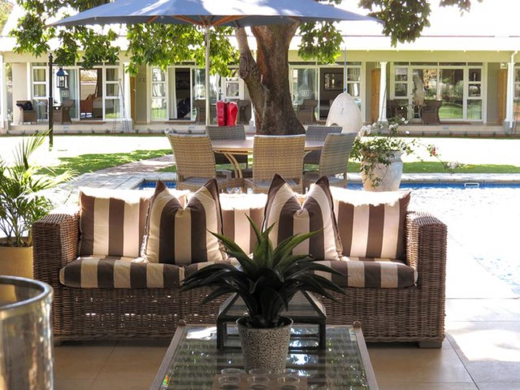 Highlands House Hotell Harare Exteriör bild